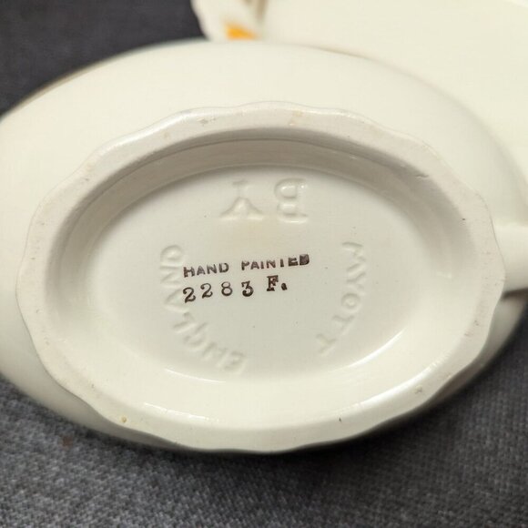 Vintage Myott Son and Co Hand Painted Porcelain Gravy Boat with Under Plate - Picture 5 of 6